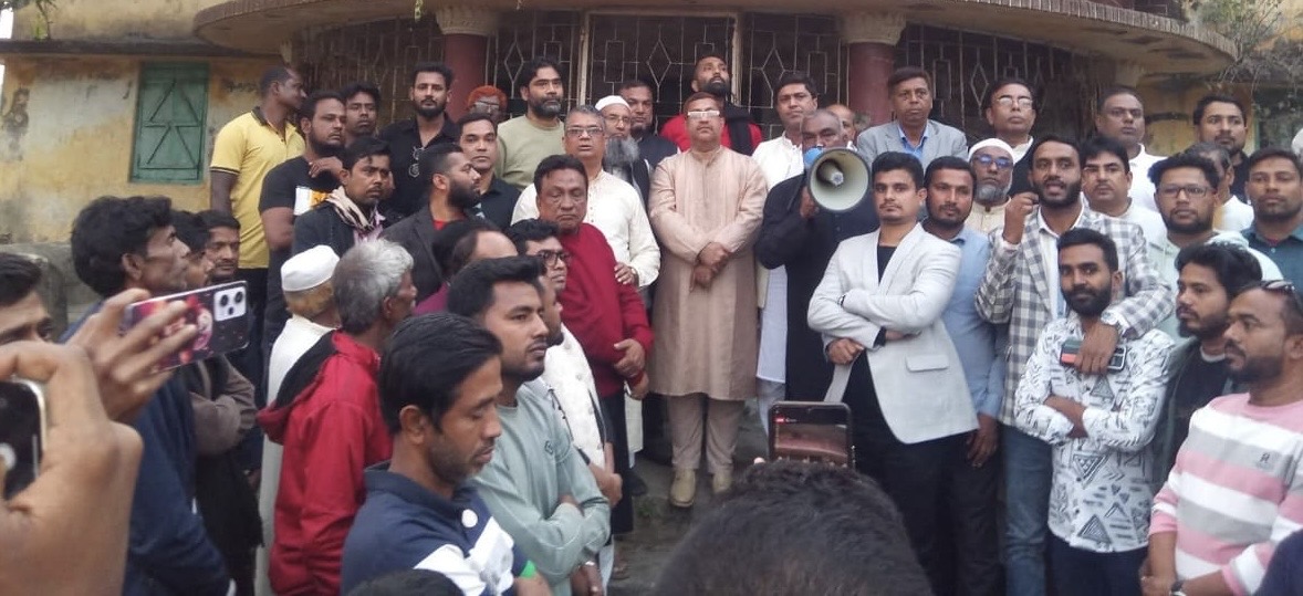মিরসরাইয়ের ধুম ইউনিয়নের ৯ ওয়ার্ডে  খালেদা জিয়ার স্মরণে দোয়া মাহফিল অনুষ্ঠিত