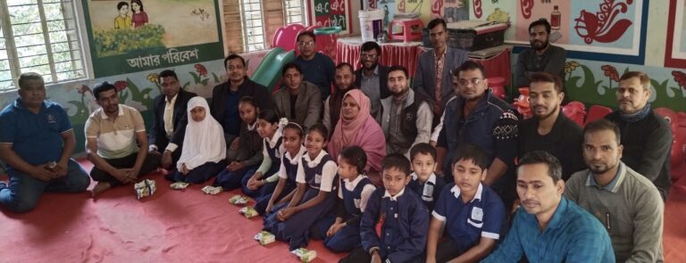 এস‌এসসি’ ৯৭ ফ্লোর ম্যাট উপহার দিলো  কাজীর তালুক সরকারি প্রাথমিক বিদ্যালয়ে